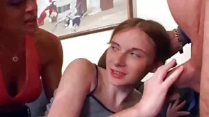 Legs On Shoulders-video med förföriska erotiska gratis filmer Zoey Monroe från Jules Jordan