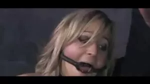 Hardcore gratis svensk porrfilm action med underbara Rose Winters från Tushy Raw