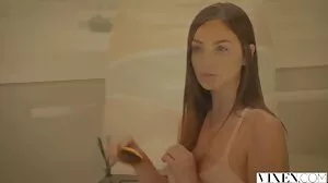Muntlig video med förföriska Kali Roses gratis porr i mobilen från Jules Jordan